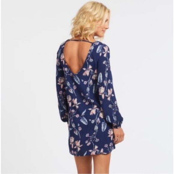 Billabong Dresses & Skirts - Billabong Tropical Floral Dress XS
